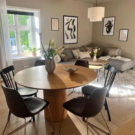 Premium 4br Steps From Bryggen